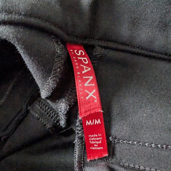 Spanx slimming ankle pant - Picture 3 of 9